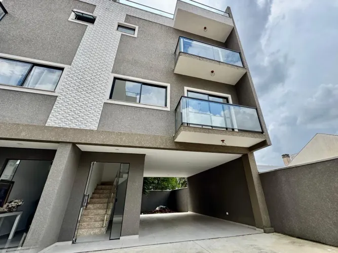 Sobrado com 3 quartos, sendo 1 suíte para alugar, 154 m² por R$ 5.630/mês - Vista Alegre -