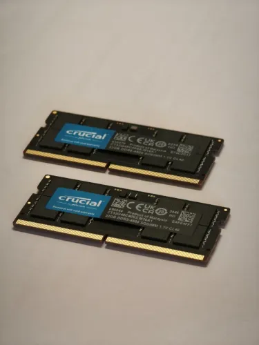 Memória RAM notebook 64GB, sendo 2x32GB CRUCIAL SO-DIMM DDR5-4800