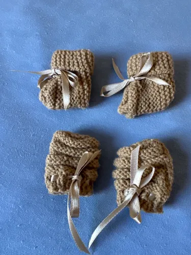 Conjunto luvinha e sapatinho pré maturo ou boneca bege escuro 