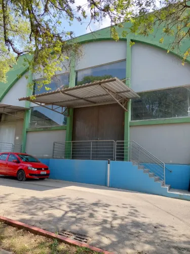 Galpão para aluguel tem 1000 metros quadrados em Botiatuba - Almirante Tamandaré - PR