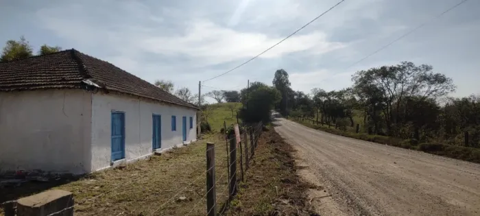 Sítio 20.000m2 próximo de Piracicaba, construção, poço, energia, frente para estrada