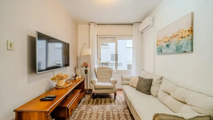 Apartamento 2 Dormitórios Mobiliado no Centro de Pelotas (Aluguel)