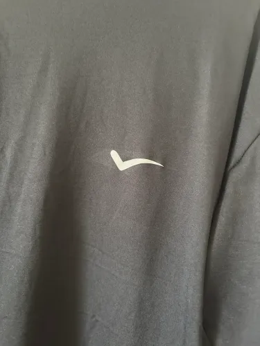 2 Camisas térmicas pretas uv