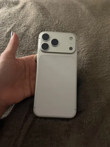 IPHONE 17 PRO MAX 100% de bateria e garantia 04/2027