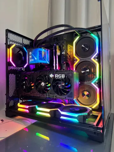 PC Gamer Ryzen 9 9950X3D RTX5090 DDR5 64GB NVMe 1TB