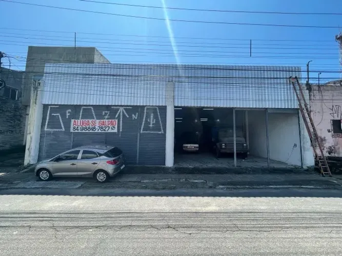 Galpão Comercial 450m² | Av. Nevaldo Rocha - Lagoa Seca