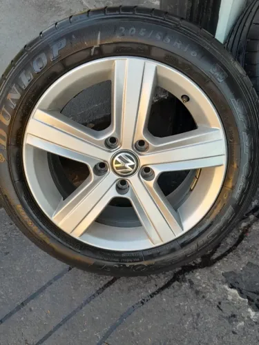 Rodas Orig. Golf Confortline Aro 16