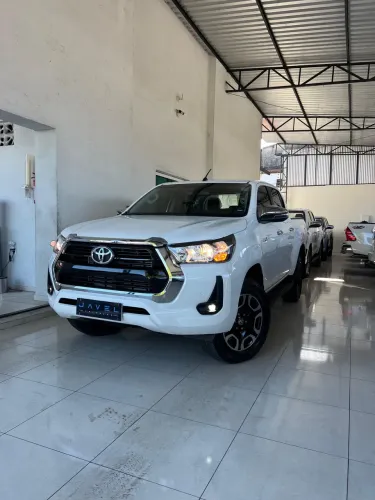 Toyota Hilux CD SRV 4X4 2.8 TDI Diesel Aut. 2021