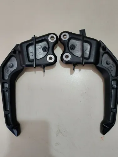 Vendo par de alças da cb300f 2024 