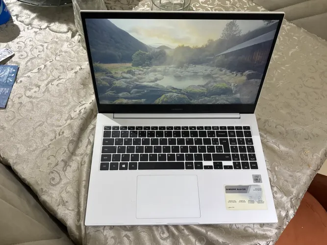 Notebook Samsung E30 Intel Core I3 4gb 1tb 15.6 W10 Branco