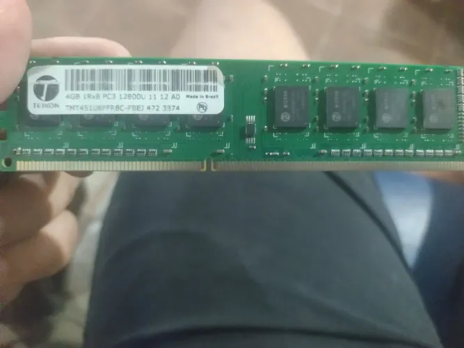 Memória ram Pc teikon 4 gigas 1280 boa funcionando perfeitamente testo na hora