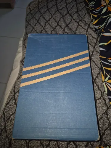 Vendo tênis adidas novo