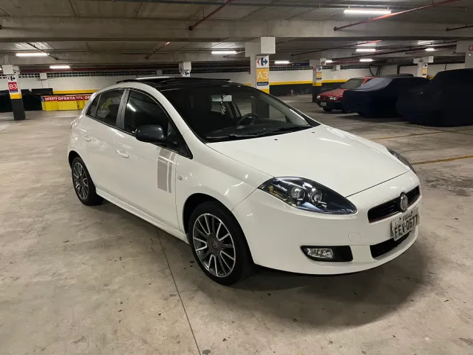 Fiat Bravo Sporting 1.8 Dualogic Flex 16V 5P 2013