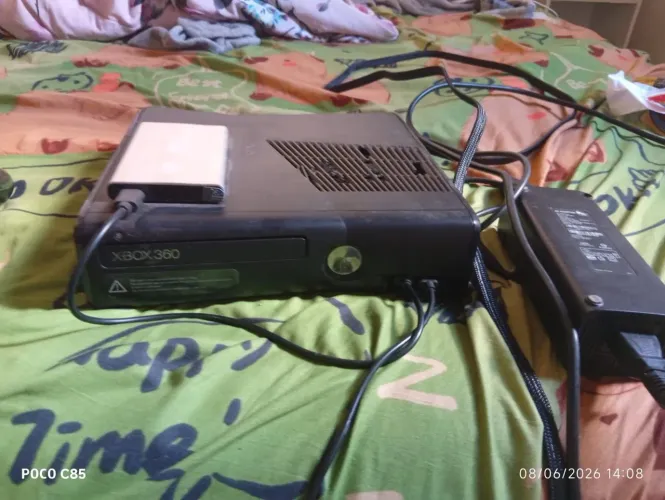 Xbox 360 +HD c jogos