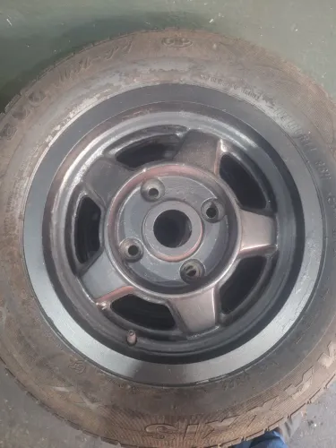 Rodas socorro modelo puma furação 4x130 com pneus 1/2 vida