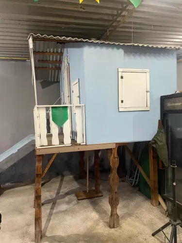 Vendo casinha tipo casa da árvore