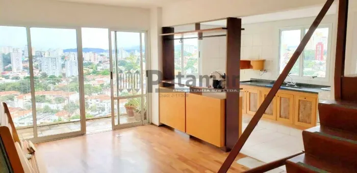 Apartamento com dois dormitórios, à venda, no Alto de Pinheiros
