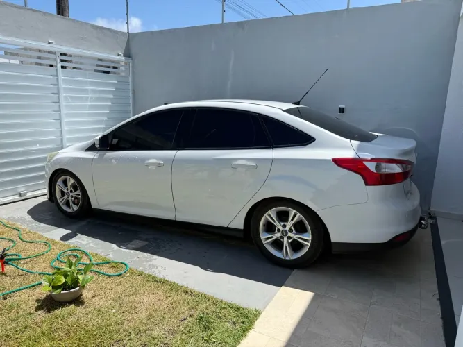 Ford Focus Sedan 2.0 16v/2.0 16V Flex 4P Aut. 2015