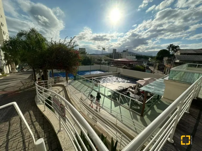 Apartamento 3 dormitórios, 1 suíte - Semi mobiliado - Itacorubi