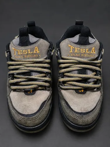 Tênis Tesla Pulse Grey Pro Model Silas Ribeiro - Camurça Cinza