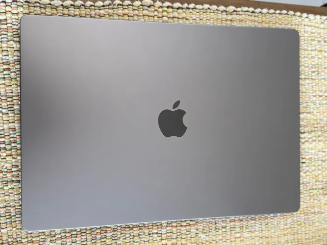 MacBook Pro 16? M1 Max 32GB RAM 1TB SSD - 2021