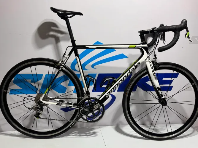 BICICLETA CANNONDALE SUPERSIXEVO CARBON TAMANHO 56 SEMI NOVA 