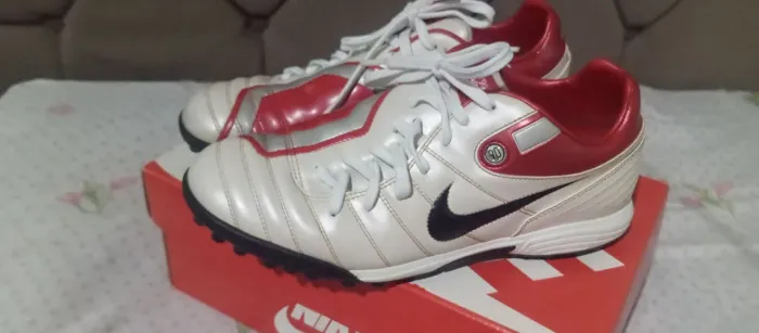 Vendo essa chuteira de society Nike total 90 