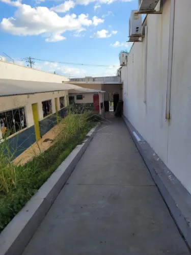 PRÉDIO COMERCIAL - 4 SALAS - 2 BANHEIROS - JARDIM AEROPORTO