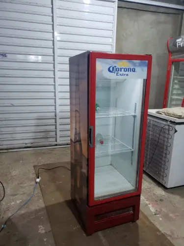 Vende-se expositor vertical slim motor 110vts zap *