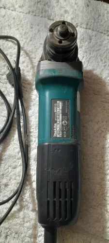 Esmerilhadeira makita 110v