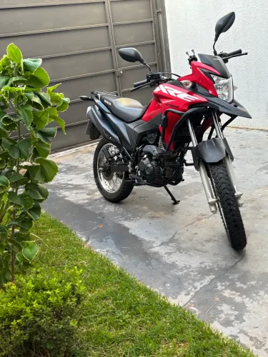Moto XRE 190 à venda - Conservada e pronta para rodar!
