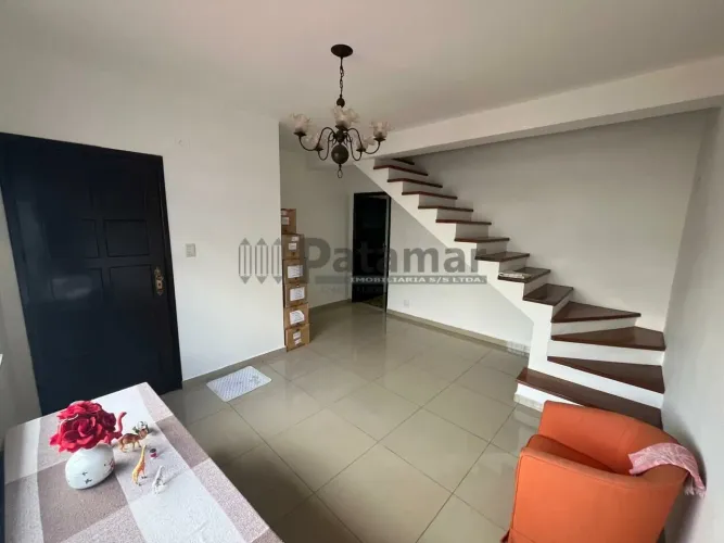 Casa a venda com 3 quartos na Vila Dalva