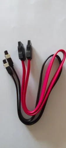 Kit com 2 cabos de dados sata para hd ou ssd.