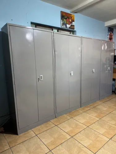 Armário de Metal 2 Portas