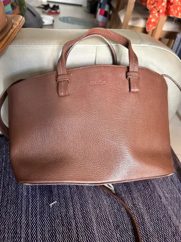 Bolsa de couro legítimo Mr.Cat pra ombro e mão