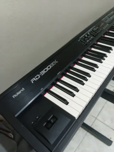 Roland RD 300 GX