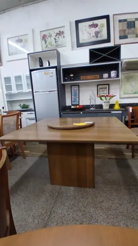 Mesa com prato giratório 8 lugares