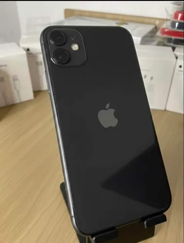 iPhone 11 (pra ir hoje)