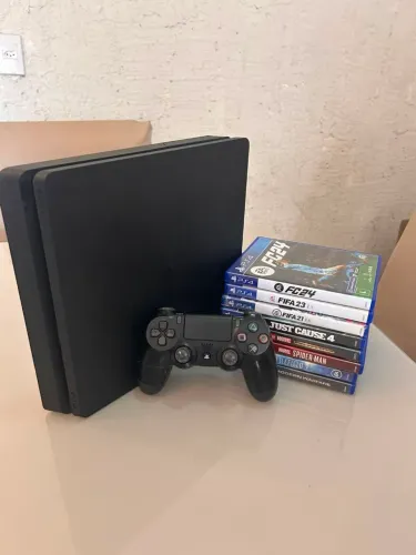 Videogame PS4 Slim seminovo(pouco usado) com jogos mídia física com 1 controle original