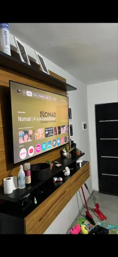PAINEL DE TV semi novo