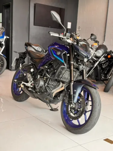 YAMAHA - MT-03