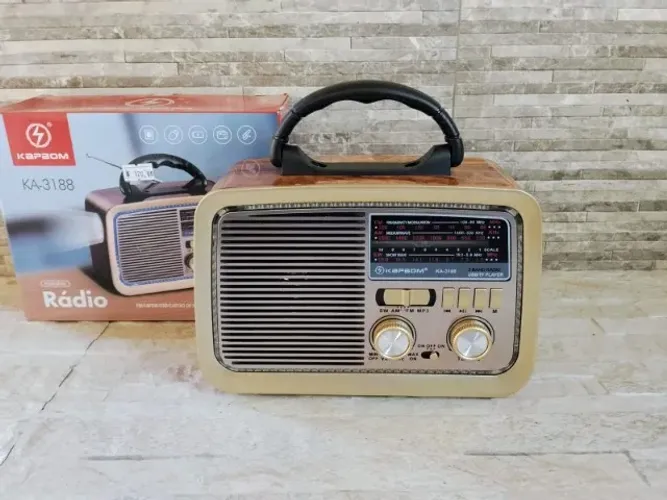 Radio Bluetooth Caixa de Som Am/Fm Usb Aux Sd Recarregável