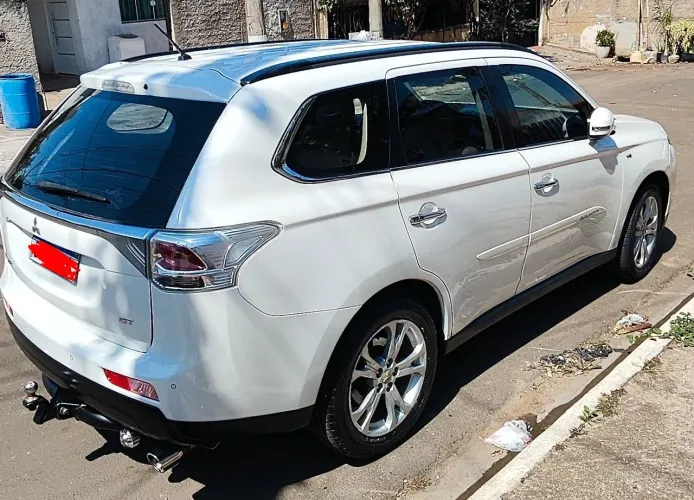Mitsubishi Outlander 3.0/ GT 3.0 V6 Aut. 2015