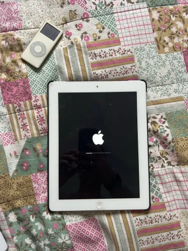 iPad 4ª geração WiFi e 3G