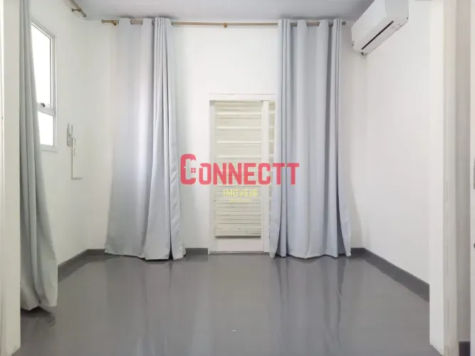 CASA COMERCIAL Á VENDA NO CENTRO DE RIBEIRÃO PRETO.