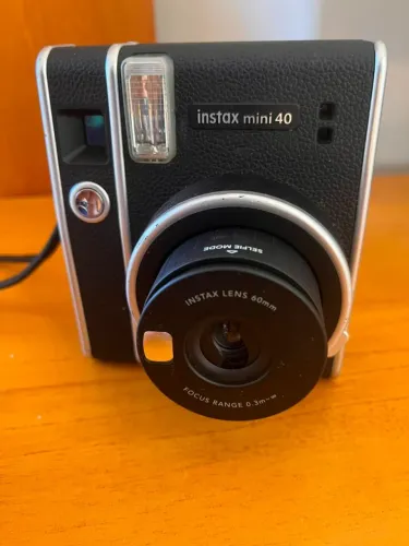 Instax Câmera Fujifilm Instax Mini 40 cor preta