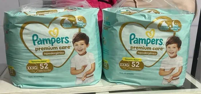 Fralda pampers premium care 