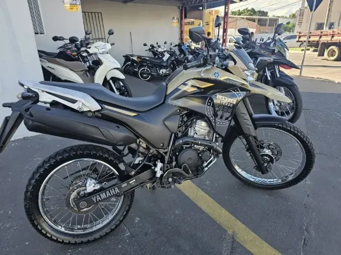 AGIO XTZ250 LANDER 2023 