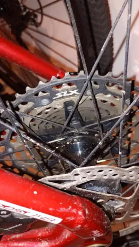 MTB Absolut Wind suspensão manitou Manchete