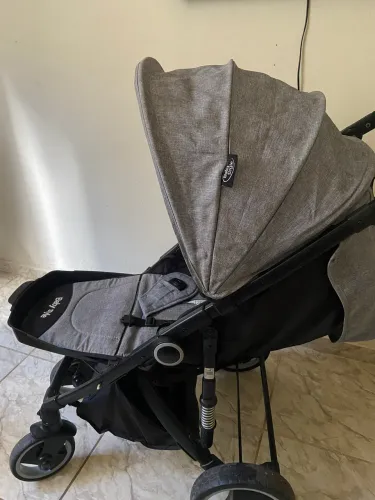 Carrinho de bebê (marca Baby Style)
